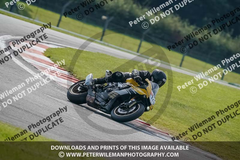 donington no limits trackday;donington park photographs;donington trackday photographs;no limits trackdays;peter wileman photography;trackday digital images;trackday photos